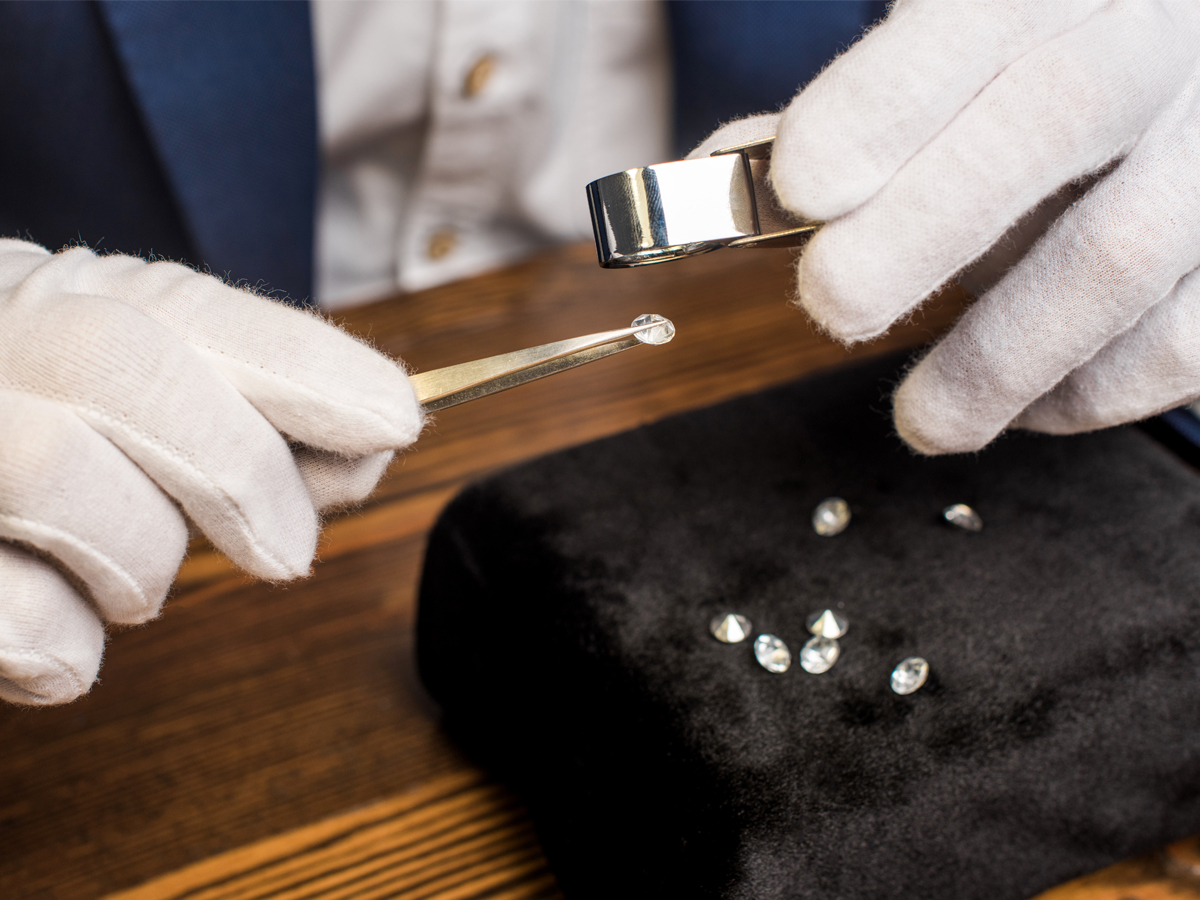 Moissanite jewelry showing its bright, colourful sparkle