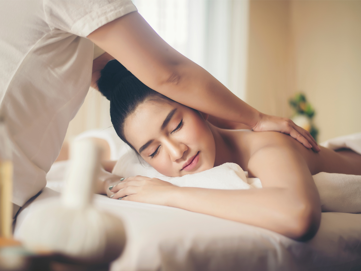 Relaxing spa treatment, featuring fall spa and beauty deals in Ontario from WagJag