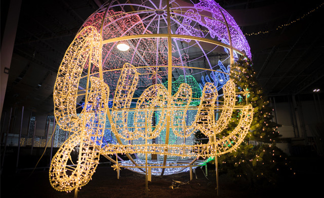 Image of 20% off Tickets to Glow Gardens' Indoor Light Festival in Toronto - Tickets from $15.99