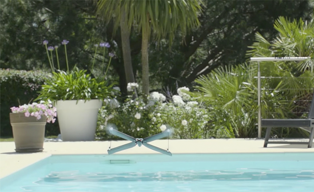 Image of $39.95 for the Parrot Swing with Flypad Minidrone (a $159.99 Value)