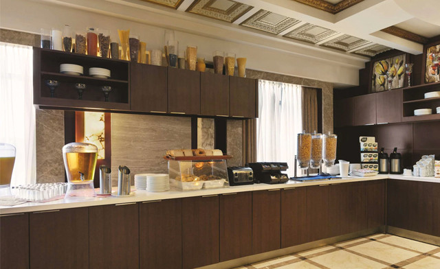 Image of A 1-Night Park and Fly Package