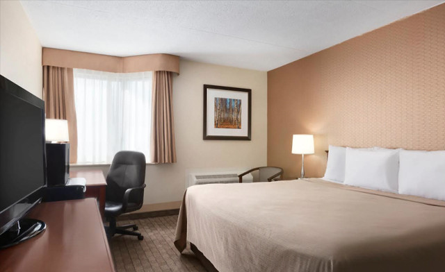 Image of $99 for a 1-Night Stay for 2 People in a King or Queen Bed Room (a $179 Value)