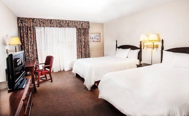 Image of Waterpark and Casino Getaways from Clifton Victoria Inn at the Falls