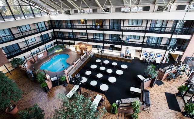 Image of Waterpark and Casino Getaways from Clifton Victoria Inn at the Falls