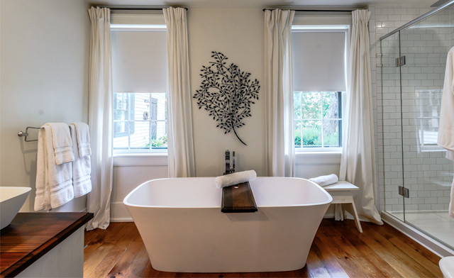 Image of Romantic Niagara-on-the-Lake Heritage Stay