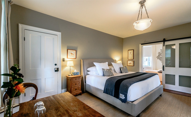 Image of Romantic Niagara-on-the-Lake Heritage Stay