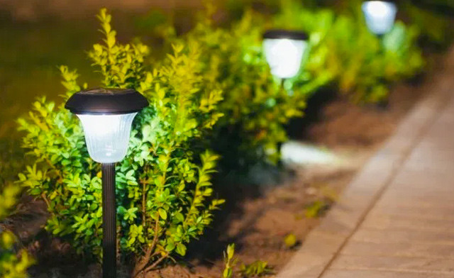 $15.95 for a Set of 8 Patriot Lighting Cranford Solar Garden Lights - Shipping Included (a $35.95 Value)