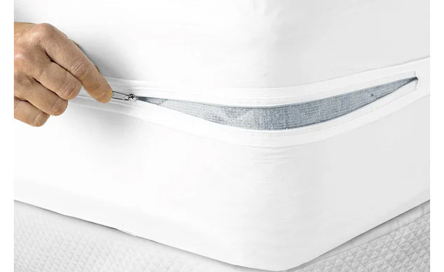 Image of Up to 80% off a Vinyl Mattress Cover
