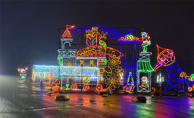 Image of FLASH SALE! 50% off Admission to the Journey Into Enchantment Christmas Drive Thru Festival