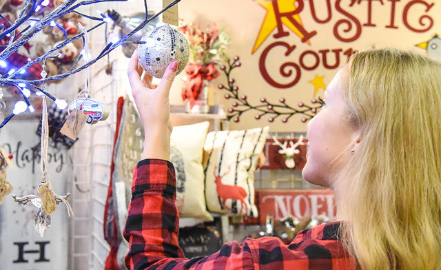 Image of $20 for Two Adult Tickets to the Fall Cottage Life Show and Seasons Christmas Show (a $30 Value)