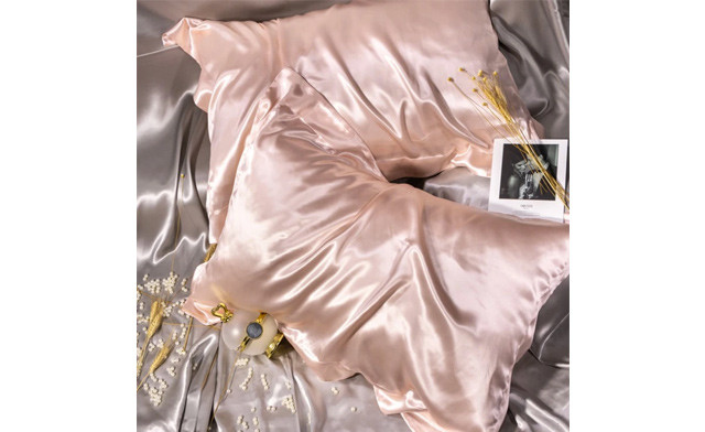 Image of $26.41 for a 2-Pack Mulberry Silk Pillowcases (an $89.99 Value)