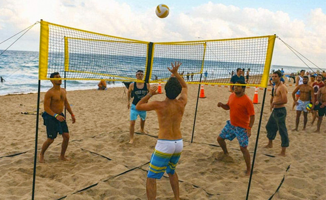 Image of $34.95 for a Portable 4-Square Volleyball Net (an $82.99 Value)