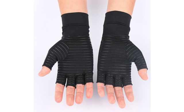 Image of $19 for a Pair of Compression Gloves (a $30 Value)