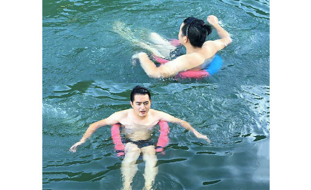 Image of $20.54 for a Pool Floating Chair (a $49 Value)