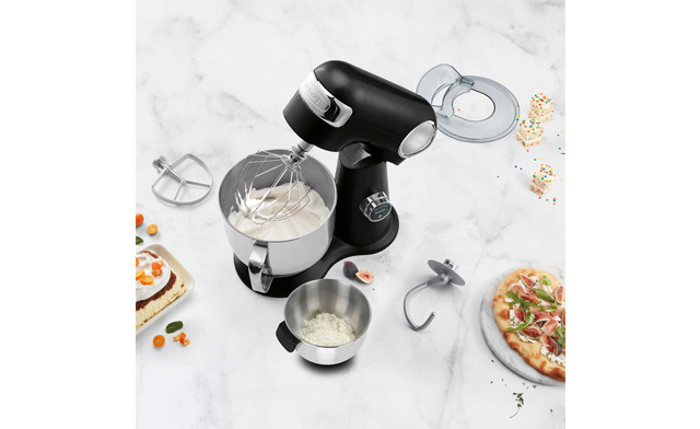 Image of $139.95 for a Cuisinart 5.2 L Stand Mixer - Refurbished (a $249.99 Value)