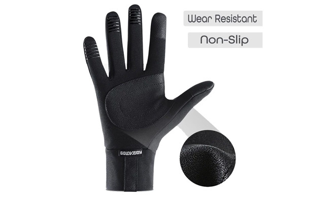 Image of $16 for a Pair of Winter Thermal Touch Screen Gloves (a $40 Value)