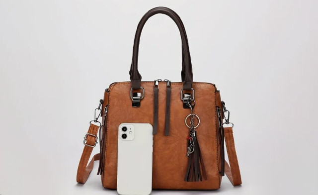 Image of $42.95 for a 4-Piece Vintage Handbag Set (a $109.99 Value)