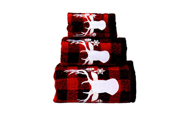 Image of $45.50 for Three Sets of 3-Piece Christmas Plaid Towels (a $119 Value)
