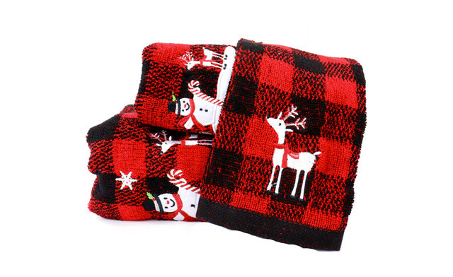 Image of $45.50 for Three Sets of 3-Piece Christmas Plaid Towels (a $119 Value)