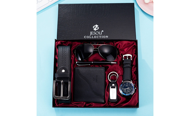 Image of $57.21 for a 6-Piece Men's Gift Set (a $136.79 Value)