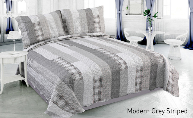 Image of Up to 71% off an Elegant Pinsonic Printed Reversible Quilt Set