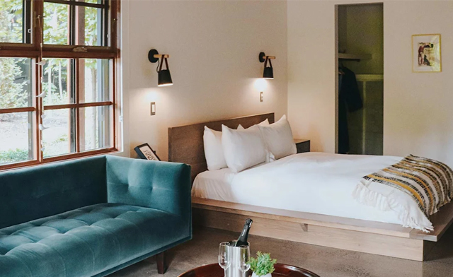 Image of Summer getaway to Old Chelsea: Stay at Lofts du Village and access to Gatineau Park