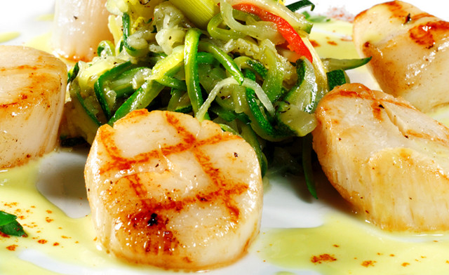 Image of $79.99 for 5 lbs of Large Premium Ocean Treats Scallops (a $125 Value)