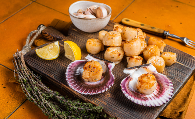 Image of $94.99 for 5 lbs of U12 Scallop Medallions (a $150 Value)
