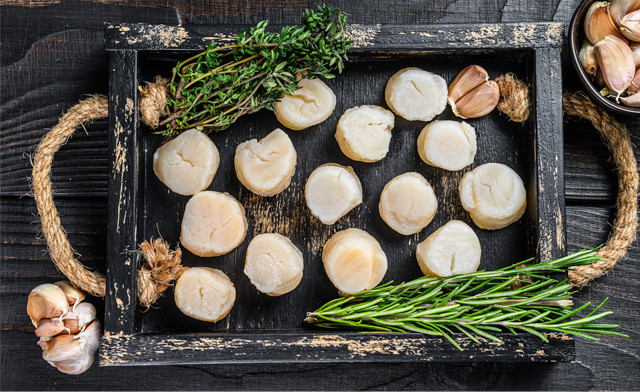 Image of $94.99 for 5 lbs of U12 Scallop Medallions (a $150 Value)