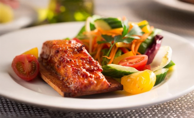 Image of $71.99 for 10 Pieces of 5 oz Cedar Planked Atlantic Salmon (an $85 Value)