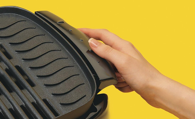 Image of $37 for a Hamilton Beach Indoor & Outdoor Grill (a $69.99 Value)