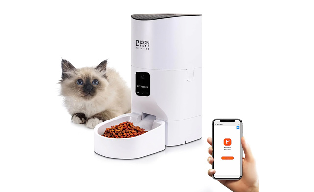 Image of $32 for an Automatic Pet Feeder (a $50 Value)