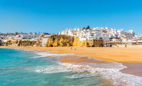 13-Day Portugal by train and the Algarve Tour with Flights!