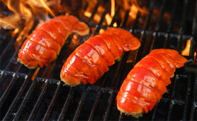 Image of $119.99 for 1.3 kg of 5oz Canadian Lobster Tails (a $190 Value)