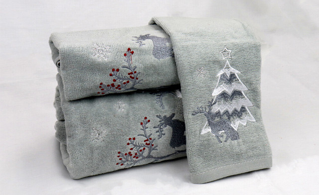 Image of $39.95 for Three Sets of 3-Piece Christmas Towels (a $109.99 Value)