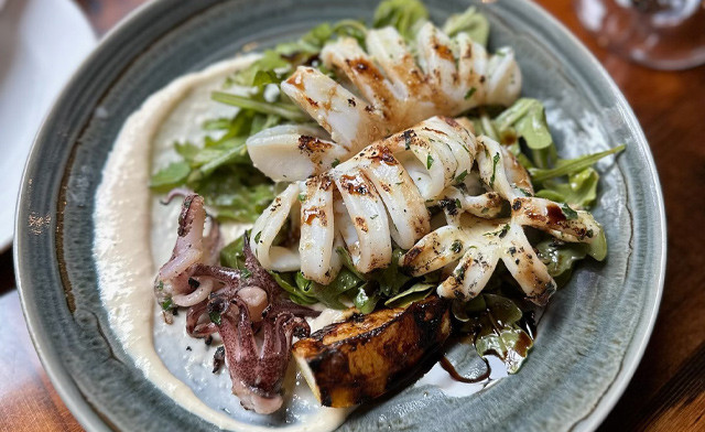 Image of $49 for $80 Towards Food at Paradiso Restaurant + an Extra $25 Voucher (2 Locations)