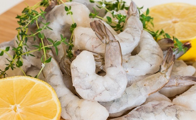 Image of $47 for 4 lbs of Peeled, Tail On White Shrimp (a $79 Value) - Pick Up