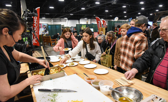 Image of $29 for 2 tickets to the Spring Cottage Life Show + BONUS Magazine Subscription