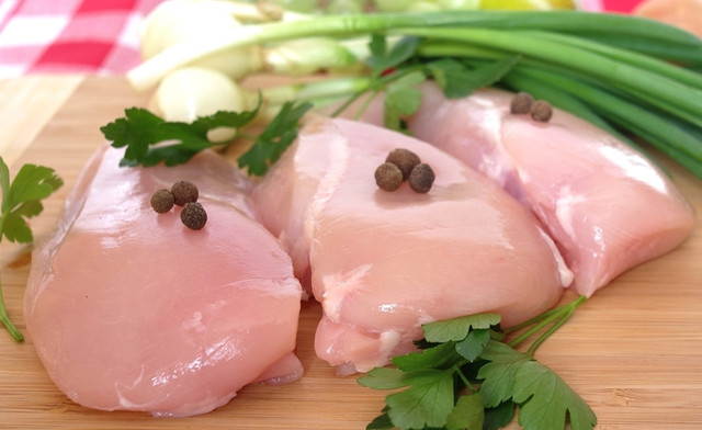 Image of $55 for 3 kg of Boneless Skinless Chicken Breast (a $90 Value)