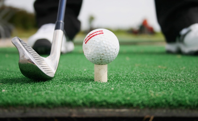 Image of $58.80 for One Canada Golf Card with Offers from Over 600 Courses (an $84.70 Value)