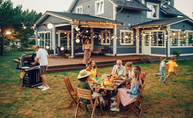 Image of $20 for 2 Tickets to the Ottawa Cottage Life & Backyard Show + BONUS Magazine Subscription