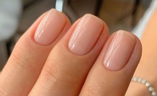 Image of $19 for a Shellac Manicure + a $15 Gift Certificate at Buff Bella Spa