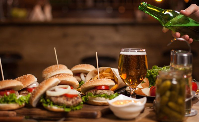Image of $12 for a $20 Credit at Mundo Sports Bar Lounge