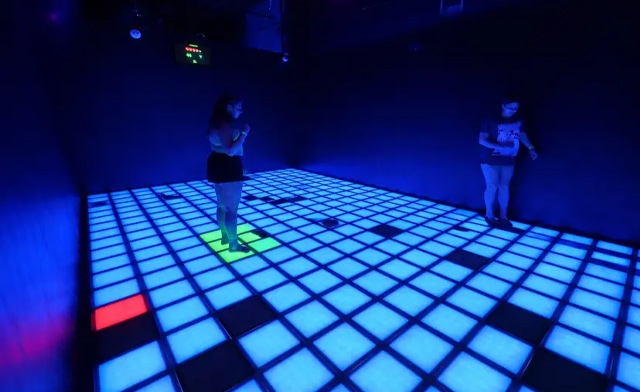 Image of $25 for a 90-Minute Challenge Room or a 60-Minute Challenge Room + Arcade