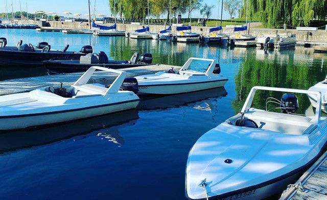 Image of Up to 25% Off a 60 or 90-Minute Mini Powerboat Rental for Two People