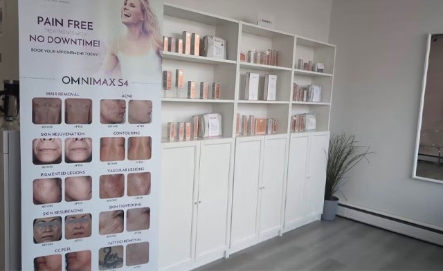 Image of $59 for a Hydra Facial Luxe Glow with Jelly Mask & LED Light at The Skin Room Hamilton