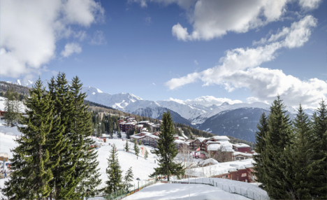 Ski Vacation Deals: Chase Fresh Tracks for Less