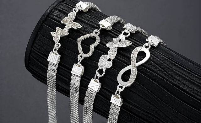 Image of $12.95 for a 4-Piece Ankle Bracelet Set (a $19.99 Value)