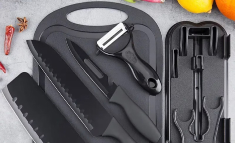 $22.95 for a 5-Piece Kitchen Knife Set with Cutting Board (a $44.95 Value)