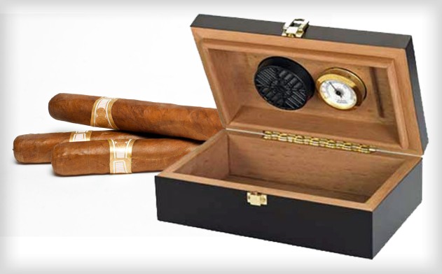 Image of 50% off a Cigar Humidor with Optional Cigar Kit from Victory Cigars (2 Options)